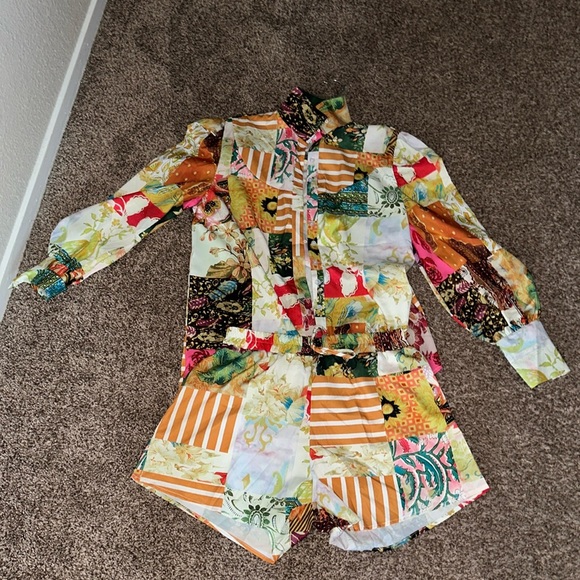 Top and short set - Picture 2 of 2